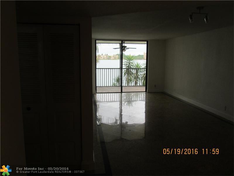 For Sale: 118 Lake Emerald Dr #APT 210 Fort Lauderdale, FL 33309