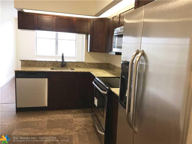 105 Lake Emerald Dr #513