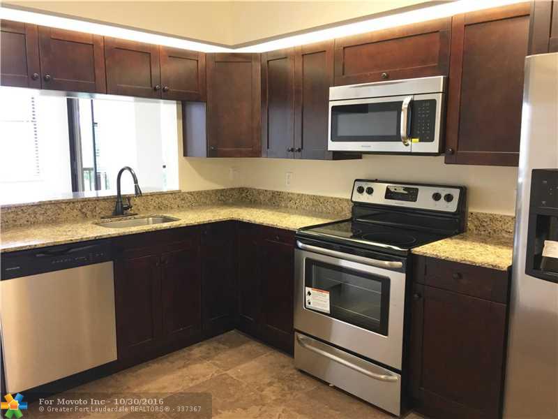 105 Lake Emerald Dr #513