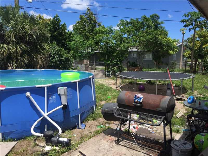 For Sale: 600 NW 38th Ave Fort Lauderdale, FL 33311