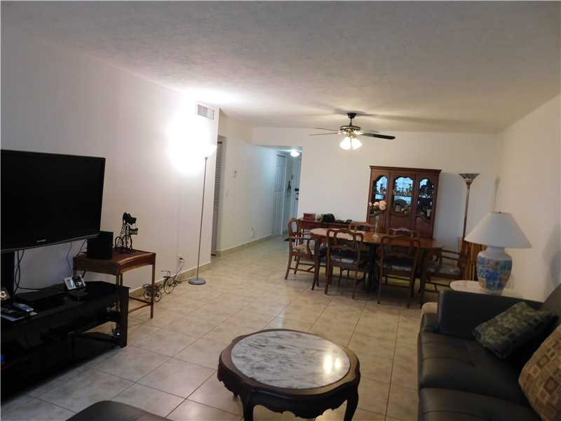 2831 Somerset Dr #314