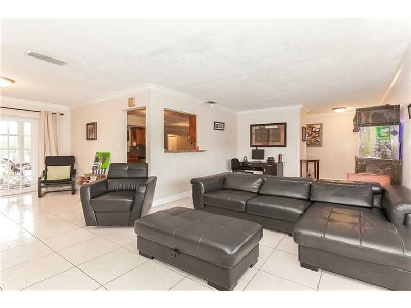 7161 NW 21st Ct Fort Lauderdale, FL 33313