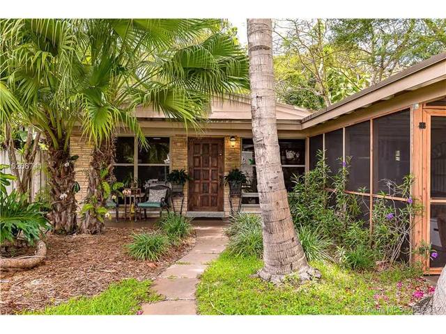 841 SW 16th Ct