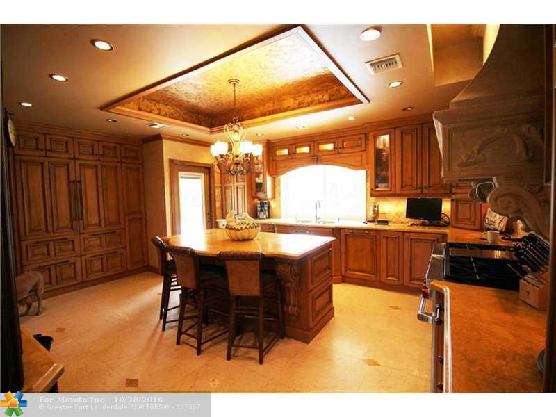 2537 Lucille Dr