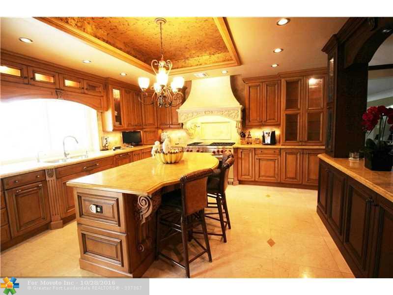 2537 Lucille Dr