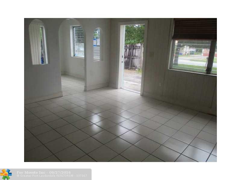 1785 SW 43rd Ave