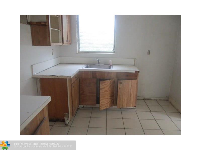 1785 SW 43rd Ave