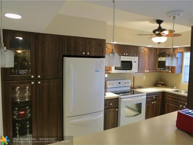 5900 NW 44th St #411
