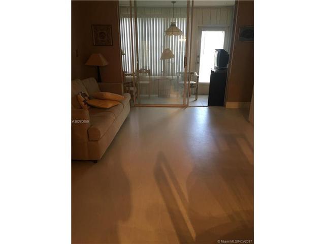 9021 Sunrise Lakes Blvd #218