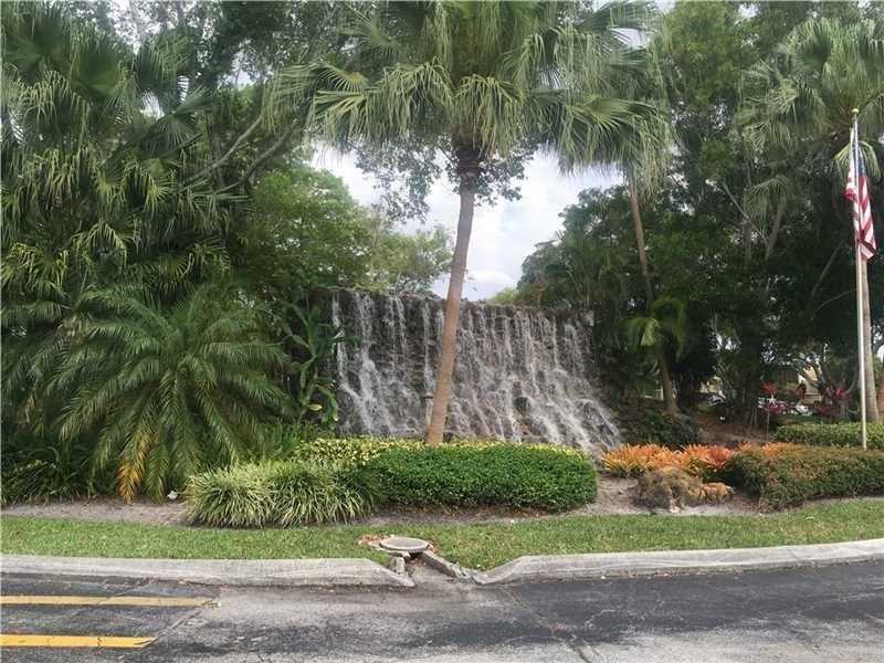 16401 Golf Club Rd #102