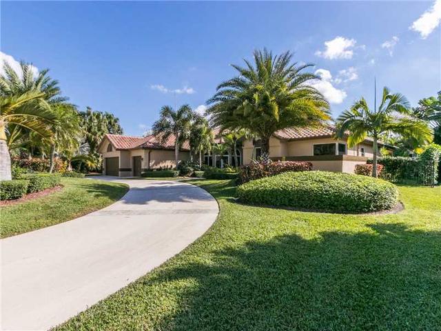 385 Sabal Way
