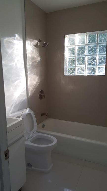 2800 NE 16th Ave