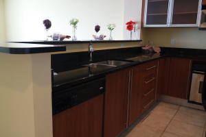For Sale: 1551 N Flagler Dr #APT 808 West Palm Beach, FL 33401