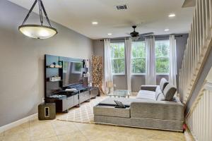 For Sale: 630 Amador Ln #5 West Palm Beach, FL 33401