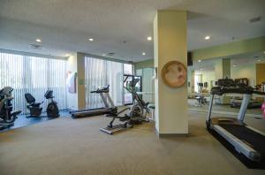 1900 Consulate Pl #301