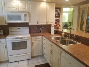 3516 Whitehall Dr #104