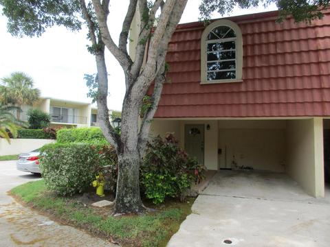 28 Yacht Club Dr #105