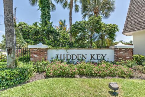 28 Yacht Club Dr #105