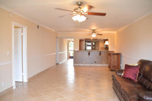 For Sale: 1036 Us Highway 1 #121 North Palm Beach, FL 33408