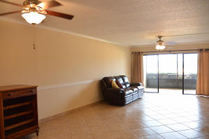 For Sale: 1036 Us Highway 1 #121 North Palm Beach, FL 33408