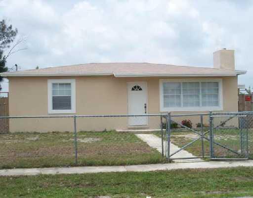 844 Troy Blvd