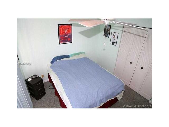 1115 Green Pine Blvd #G2