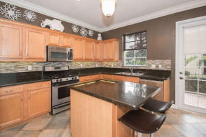 617 Moondancer Ct