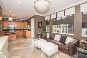 617 Moondancer Ct