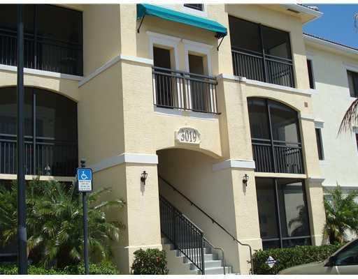 2725 Anzio Ct #301