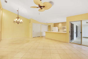 10904 Myrtle Oak Ct