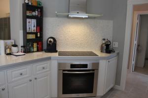 2753 Livingston Ln