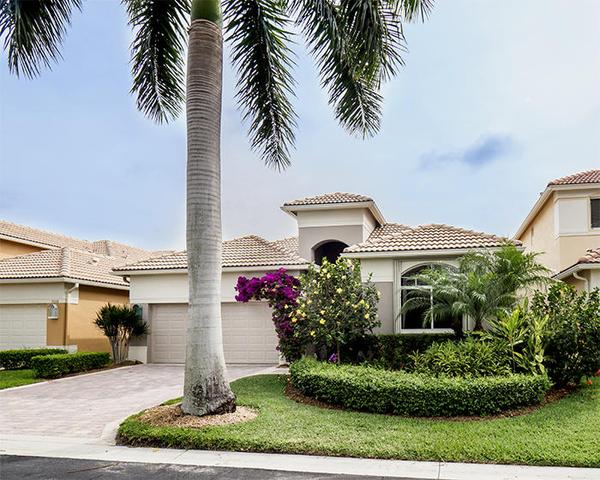 8651 Falcon Green Dr