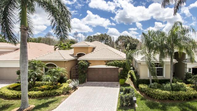 8651 Falcon Green Dr