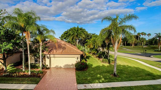 8651 Falcon Green Dr
