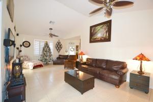 1083 Winding Rose Way
