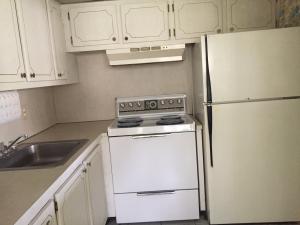 For Sale: 9 Easthampton A West Palm Beach, FL 33417