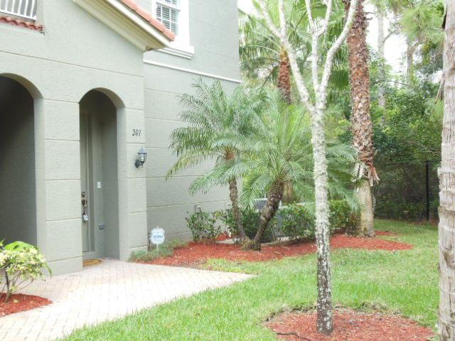 4881 Bonsai Cir #201