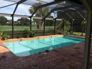 3 Carlisle Ct