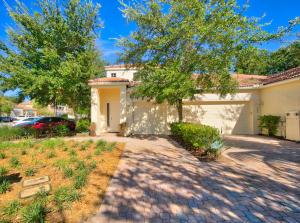 338 Commons Way