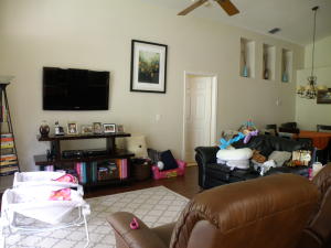 403 Woodview Cir