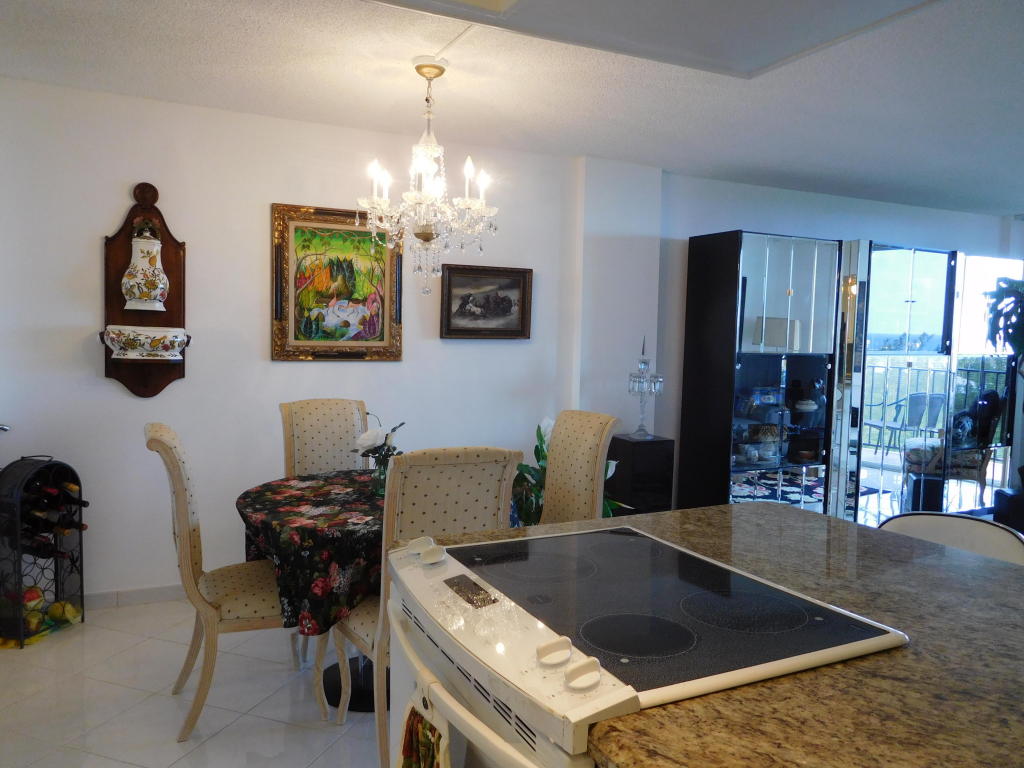 2121 N Ocean Blvd #1106W