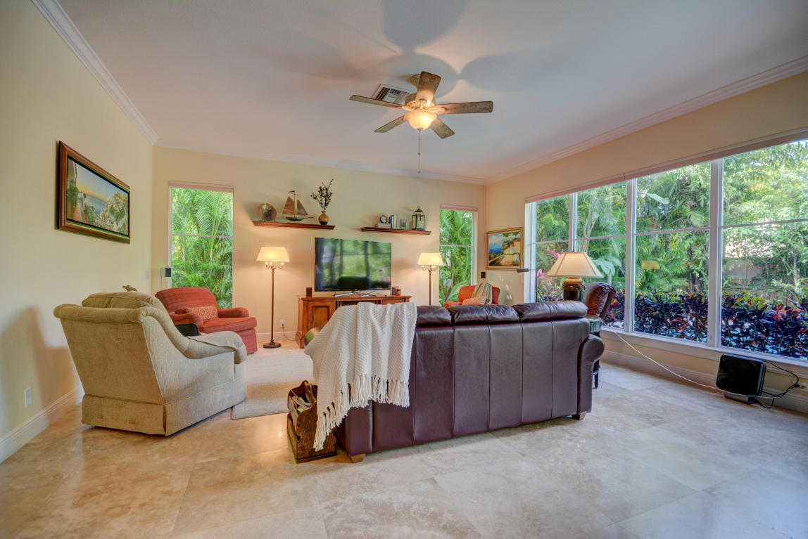 391 E Boca Raton Rd