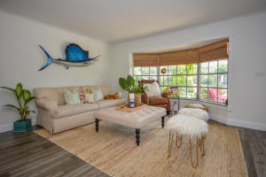 111 SE 7th Ave
