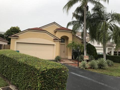 7124 Chesapeake Cir