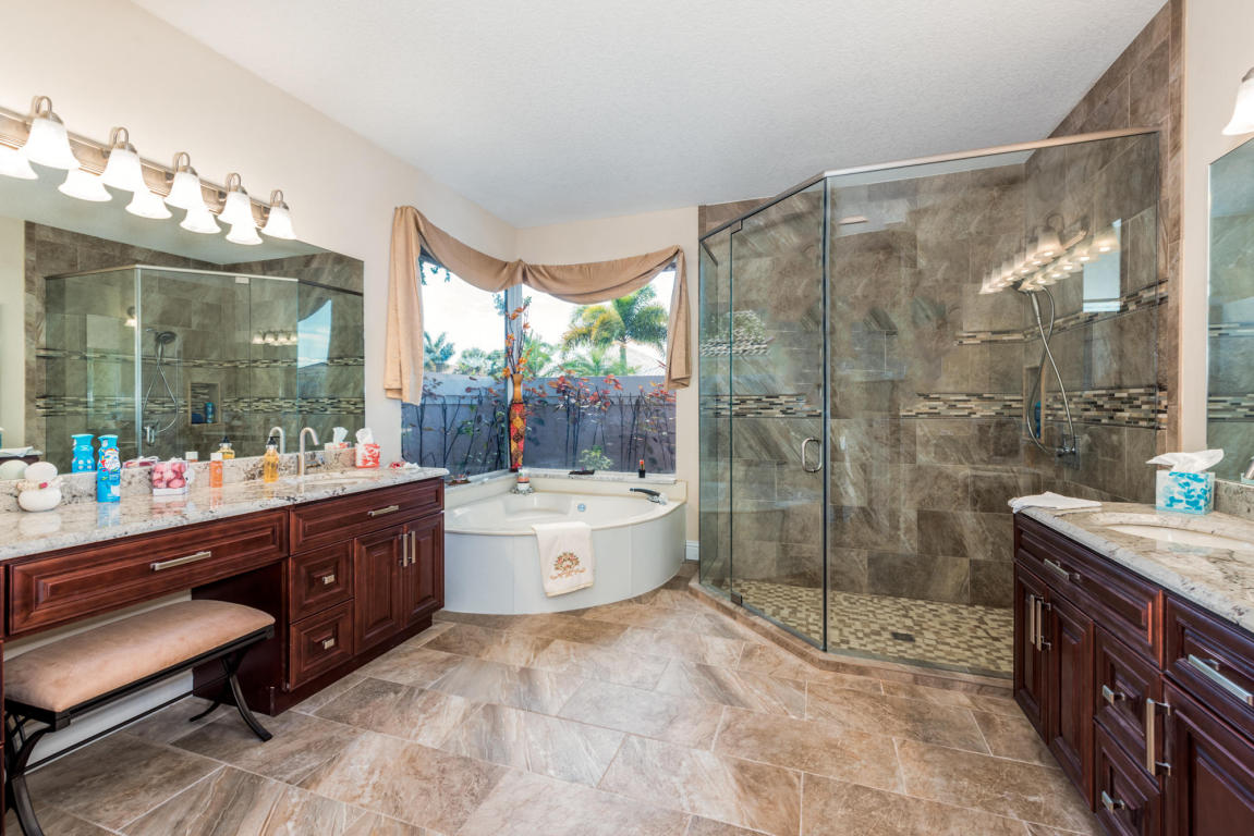 11218 Westland Cir