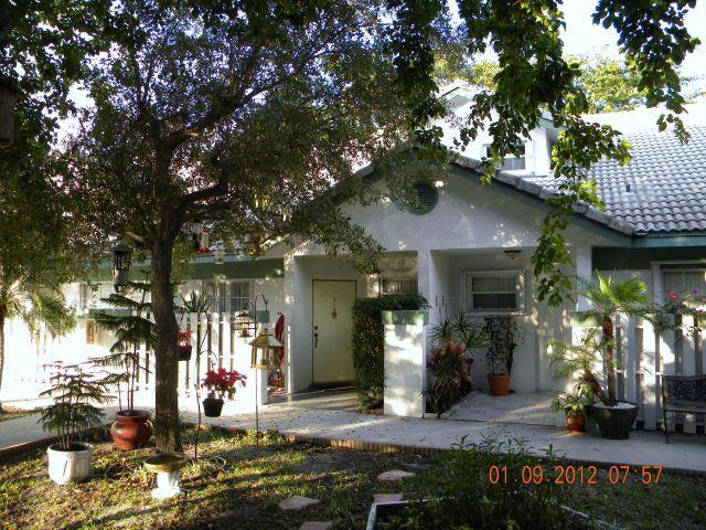 1319 E Hillsboro Blvd #512