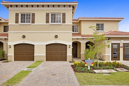 1319 E Hillsboro Blvd #512