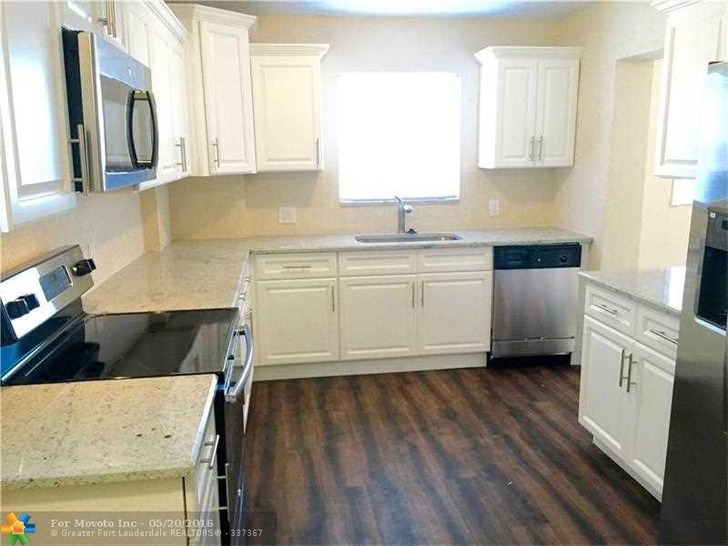 1325 SE 1st Ave, Deerfield Beach FL 33441