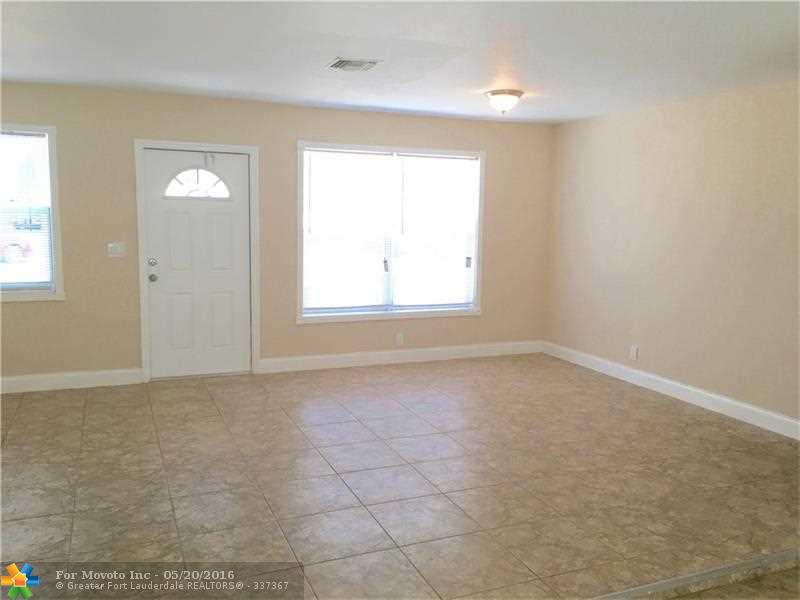 1325 SE 1st Ave, Deerfield Beach FL 33441