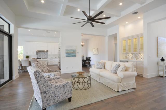 802 Lake Shore Dr